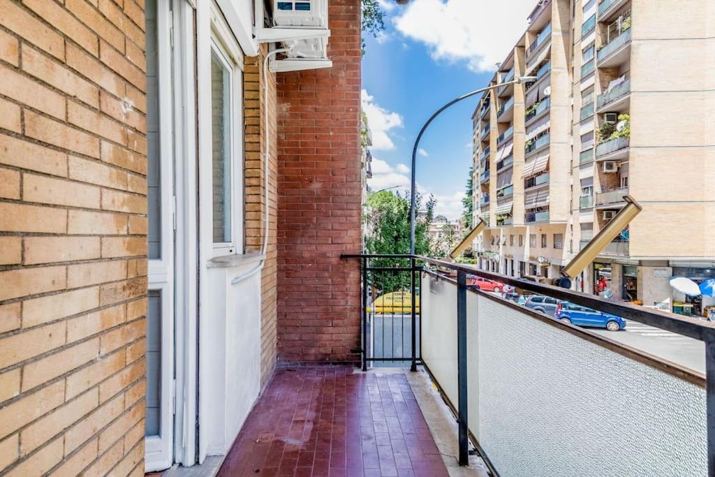 Tiburtina White House Roma Exterior foto