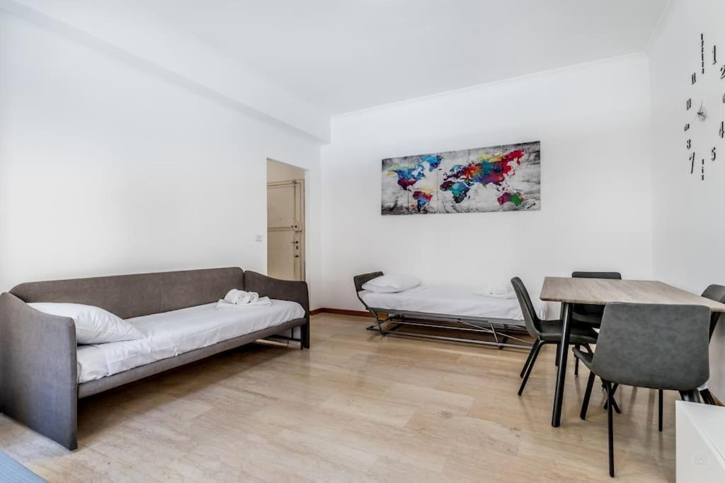 Tiburtina White House Roma Exterior foto